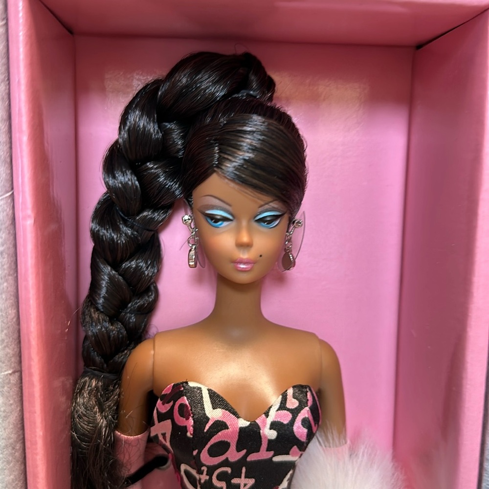 Barbie Silkstone 45th Anniversary. New! Long Silky Brunette Hair.